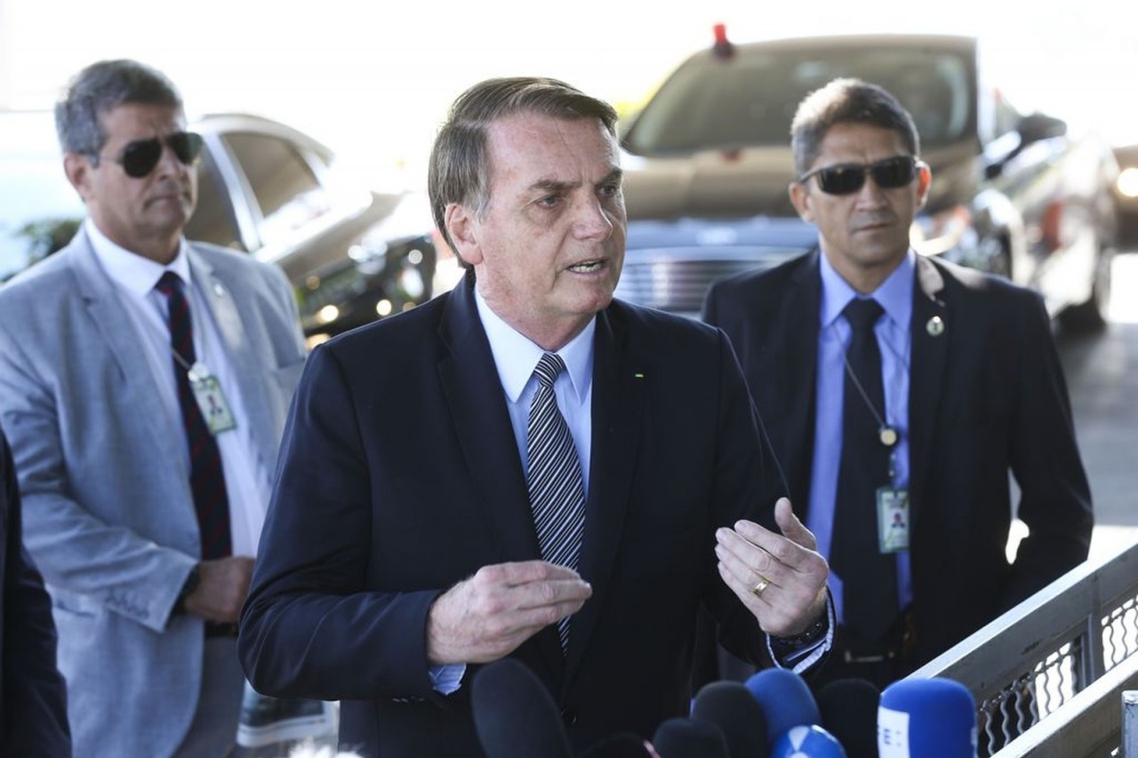 Bolsonaro assina MP de incentivo à regularização de dívidas com a União; desconto é de até 70%